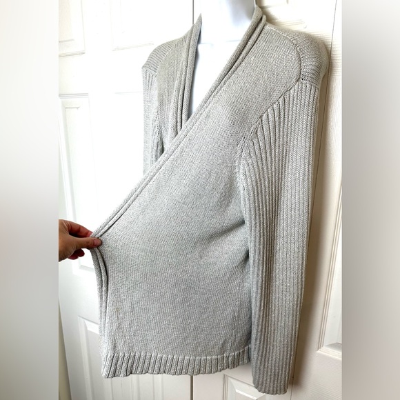 CHICO’S Subtle Shimmer Ellie Ease Cardigan Sweater Silver Gray Seagull Metallic - Picture 4 of 10